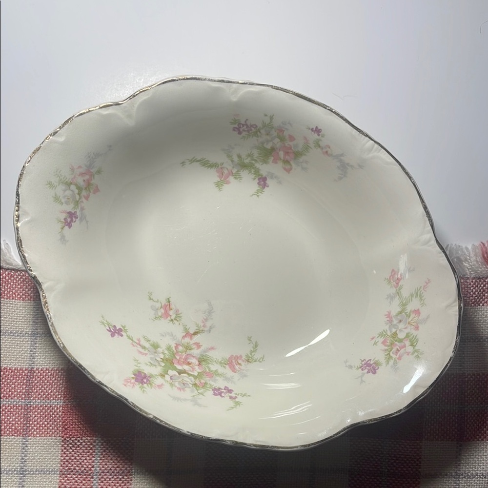 Homer Laughlin B 44 N 8 R7924 Serving Oval Bowl Gold Trim Pint Rose Vintage